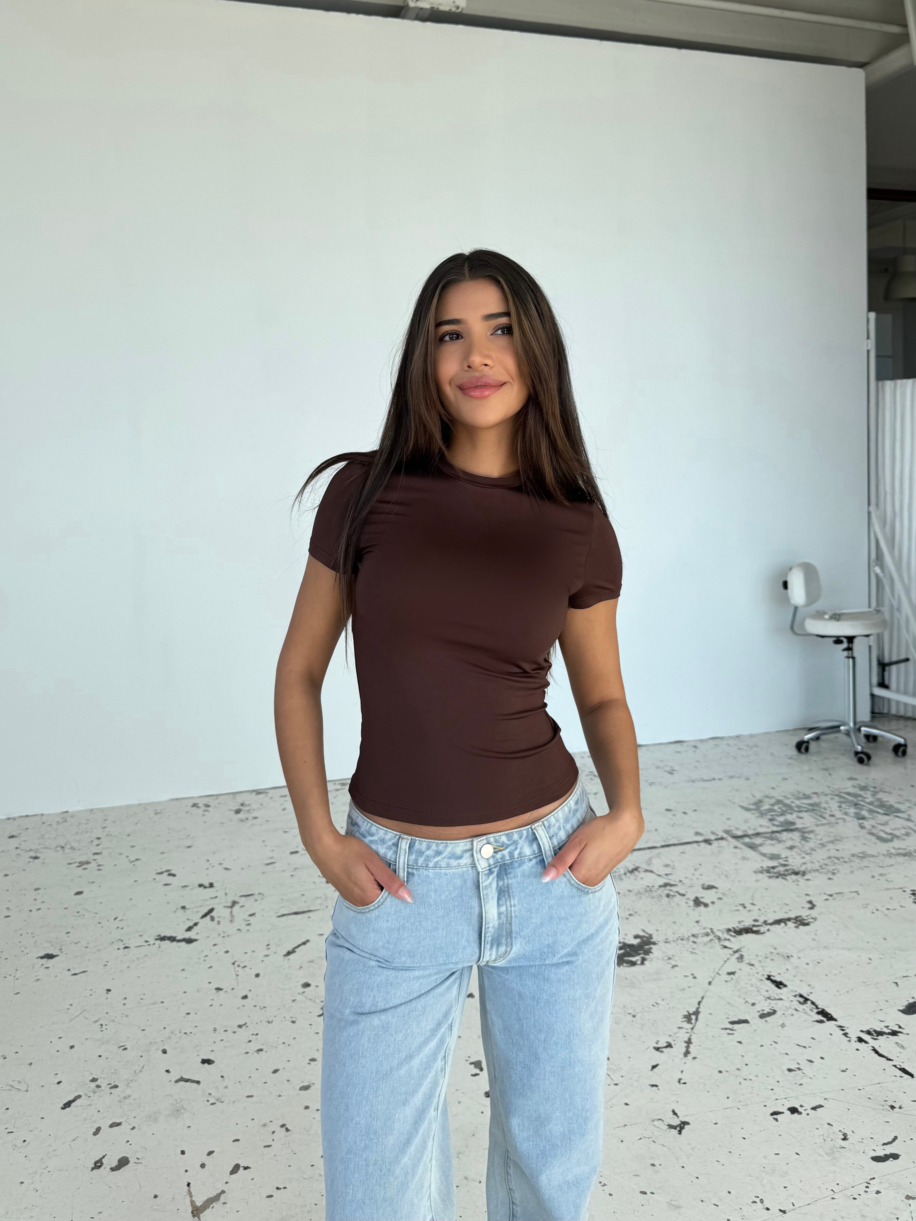 Basic tee - mørk brun