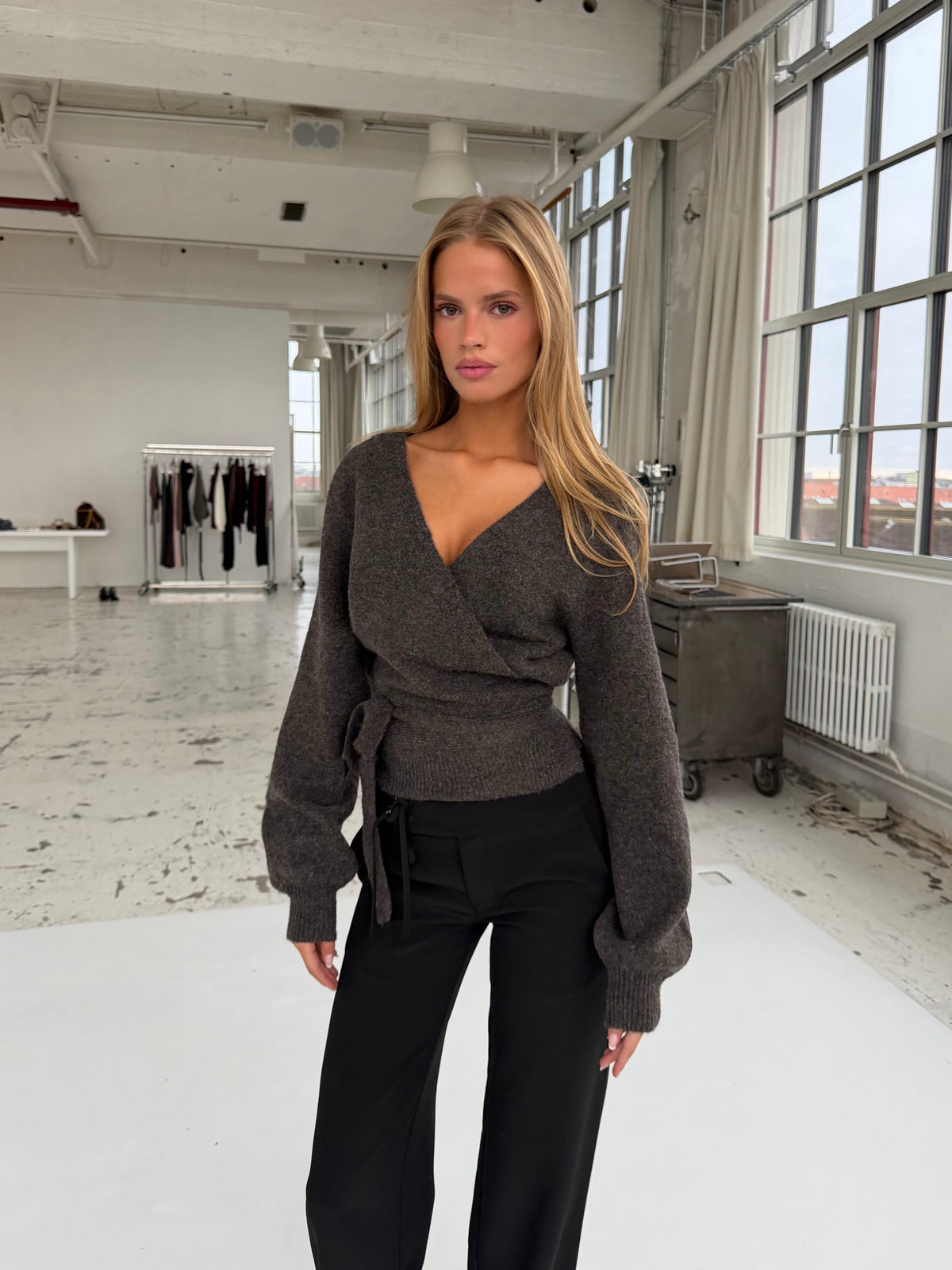 Wool blend wrap cardigan - mørk grå/brun