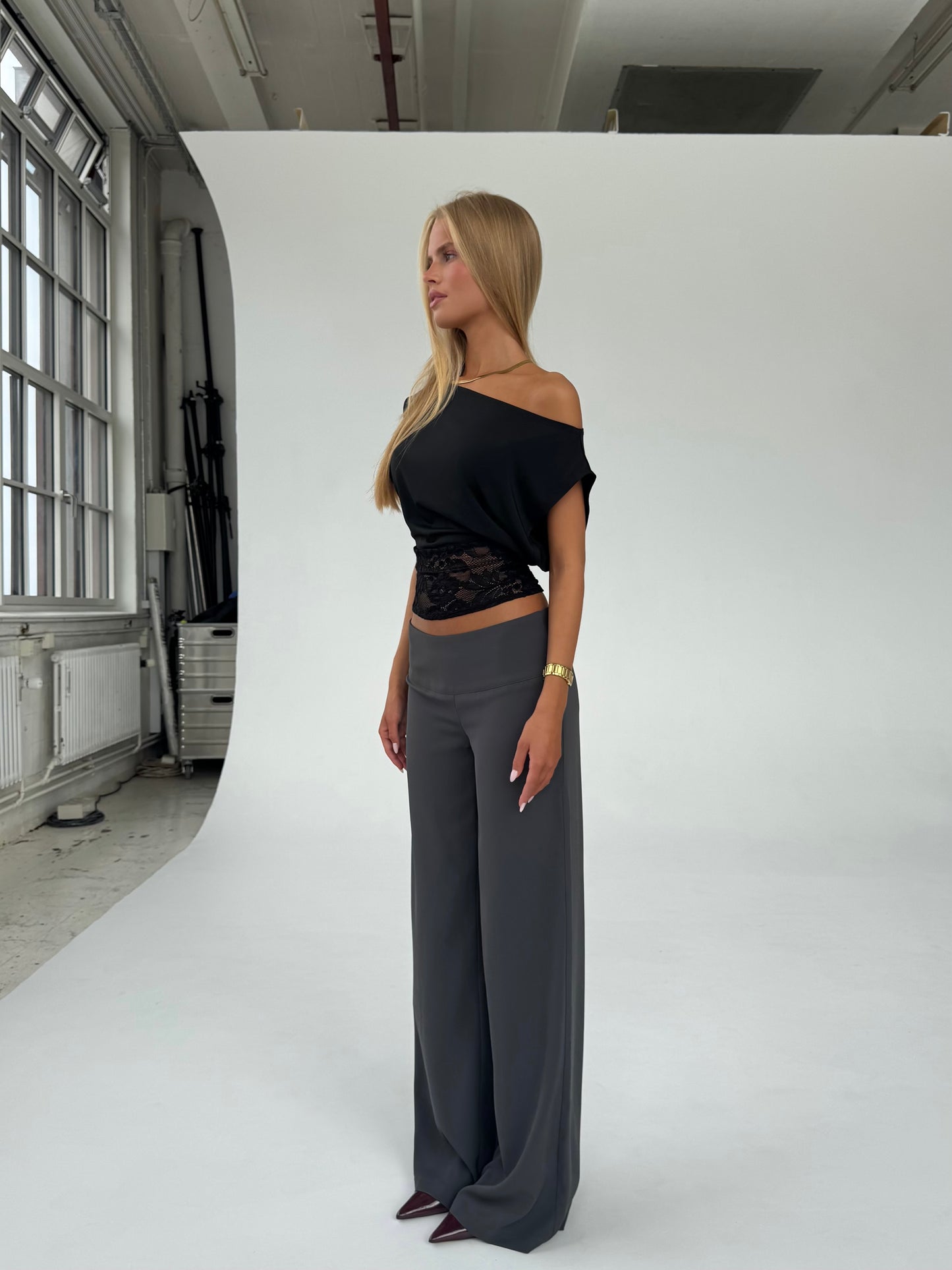 Flowy low waist bukser - mørk grå