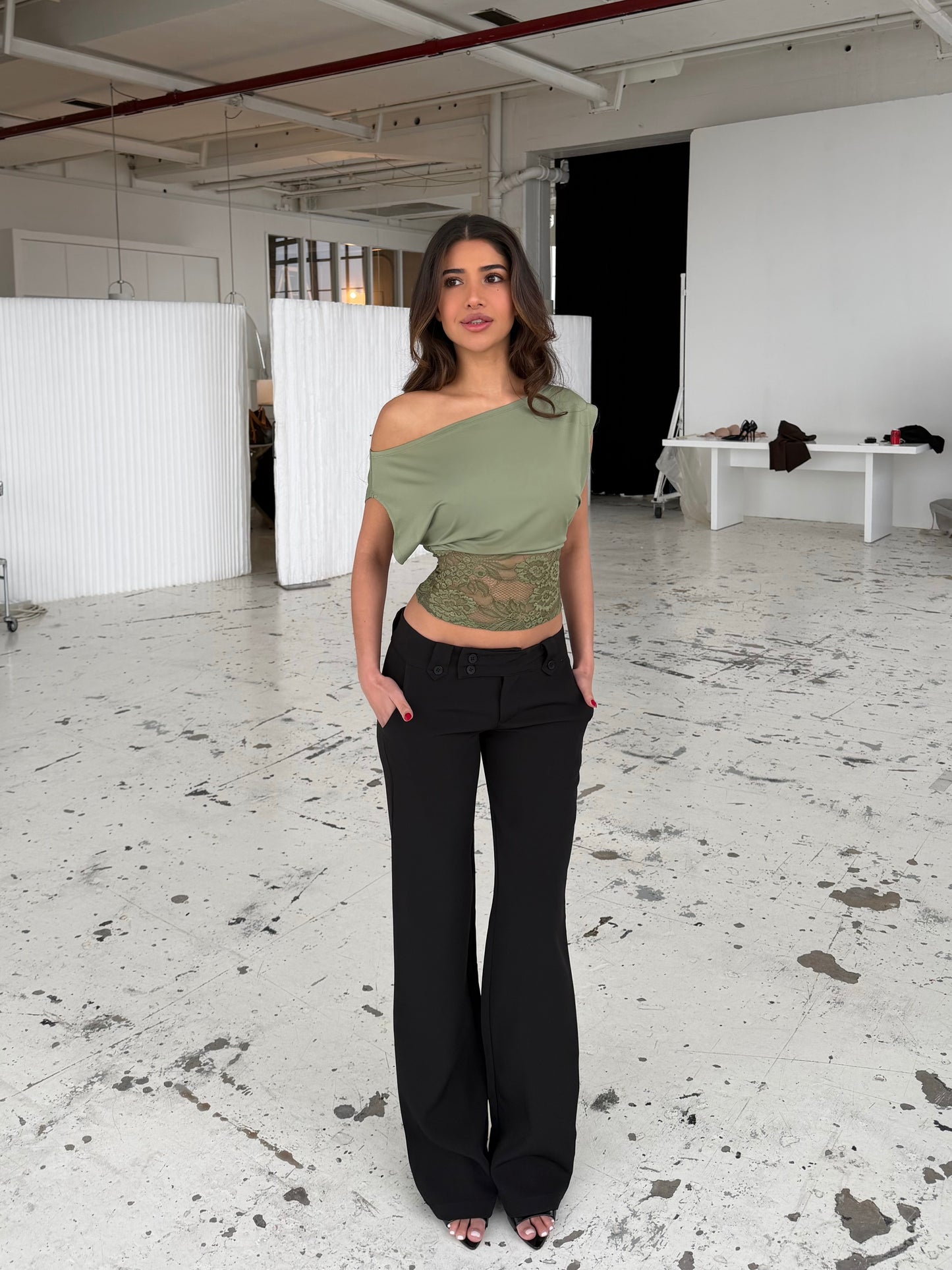 Hera basic lace top - sage grøn