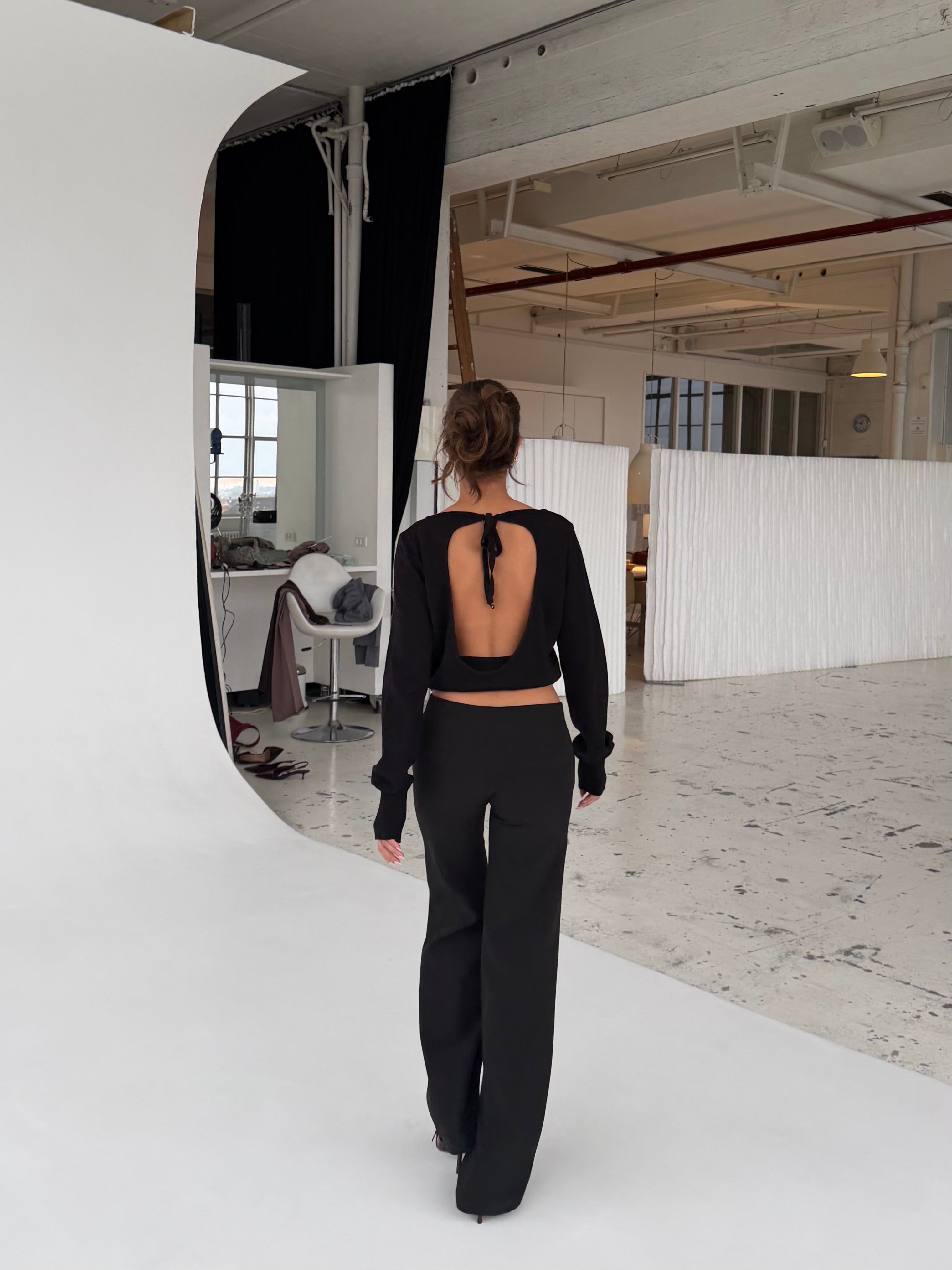 Open back knit top - sort